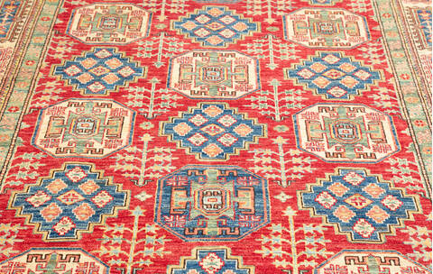 Kazak Red Hand Knotted 56 X 84  Area Rug 700-109721 Image 5