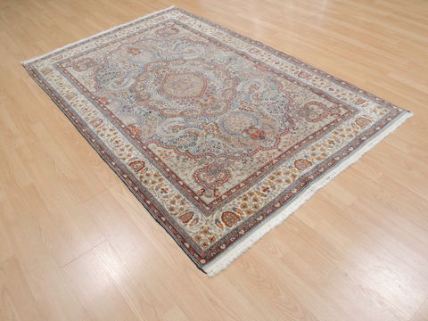 Isfahan Blue Hand Knotted 47 X 73 Area Rug 100-109739 Image 2