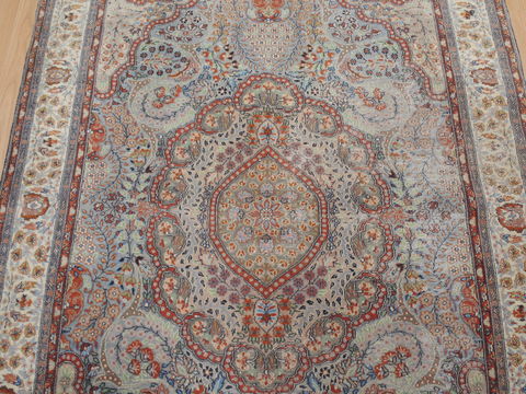 Isfahan Blue Hand Knotted 47 X 73 Area Rug 100-109739 Image 6