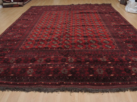 Bokhara Red Hand Knotted 100 X 121 Area Rug 100-109764 Image 1