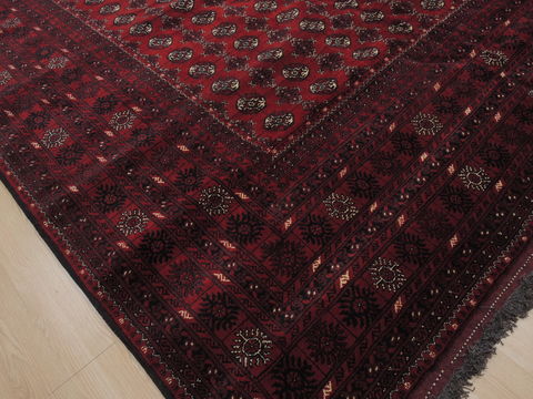 Bokhara Red Hand Knotted 100 X 121 Area Rug 100-109764 Image 4