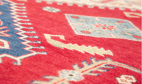 Kazak Red Hand Knotted 66 X 103  Area Rug 700-109793 Image 3