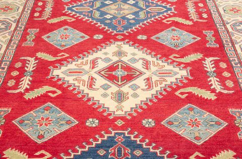Kazak Red Hand Knotted 66 X 103  Area Rug 700-109793 Image 5