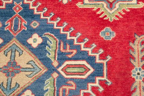 Kazak Red Hand Knotted 66 X 103  Area Rug 700-109793 Image 6