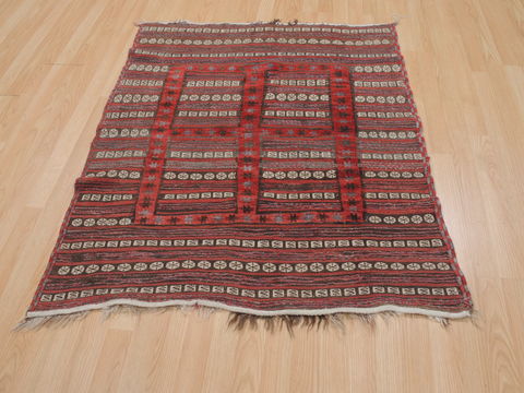 Kilim Red Square Flat Woven 37 X 46 Area Rug 100-109820 Image 1