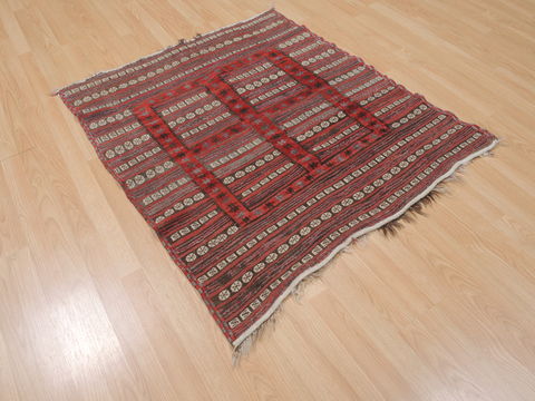 Kilim Red Square Flat Woven 37 X 46 Area Rug 100-109820 Image 3