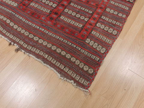 Kilim Red Square Flat Woven 37 X 46 Area Rug 100-109820 Image 4