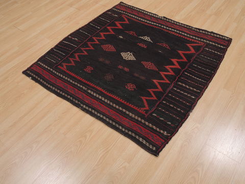 Kilim Red Square Flat Woven 38 X 39 Area Rug 100-109840 Image 2