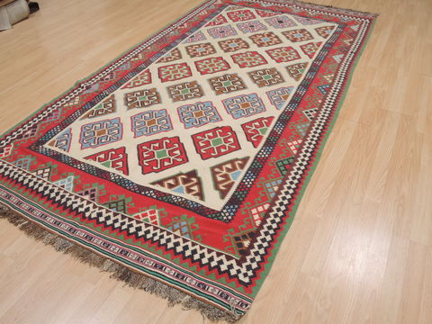 Kilim Beige Flat Woven 49 X 94 Area Rug 100-109844 Image 5