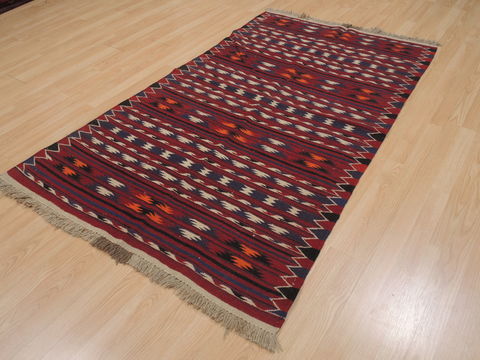 Kilim Red Flat Woven 38 X 65 Area Rug 100-109880 Image 2
