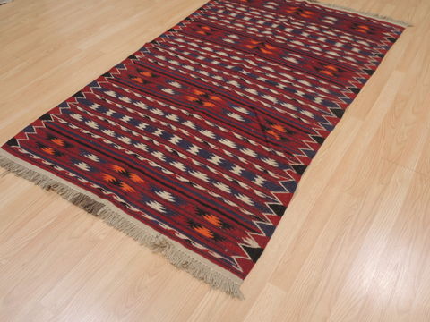 Kilim Red Flat Woven 38 X 65 Area Rug 100-109880 Image 5