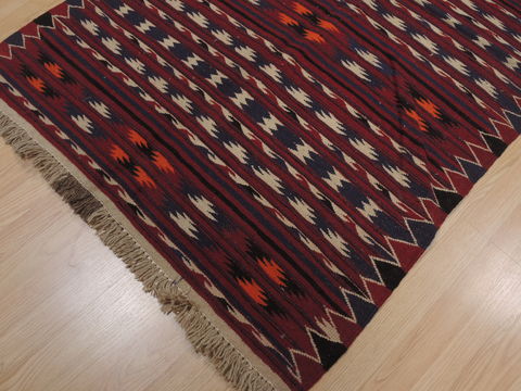Kilim Red Flat Woven 38 X 65 Area Rug 100-109880 Image 6