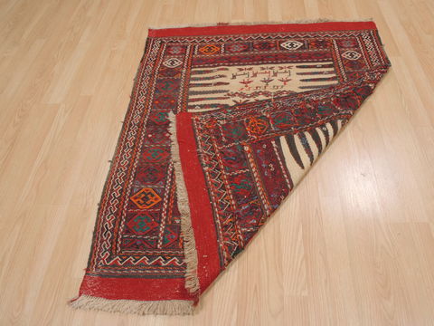 Kilim Red Square Flat Woven 37 X 40 Area Rug 100-109917 Image 8