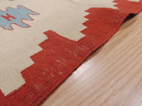 Kilim Red Flat Woven 38 X 59 Area Rug 100-109945 Image 6