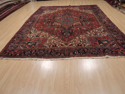Heriz Red Hand Knotted 86 X 114 Area Rug 100-109947 Image 1