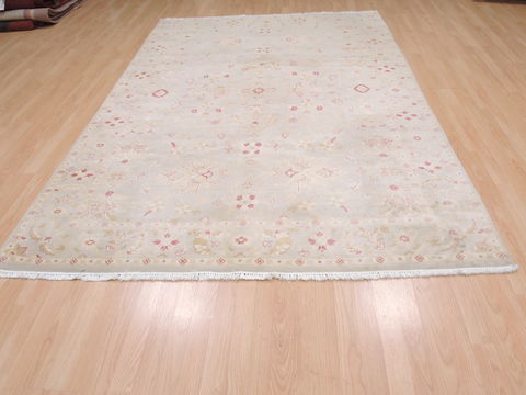 Pak-Persian Beige Hand Knotted 62 X 93 Area Rug 100-109949 Image 4