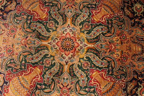 Tabriz Red Hand Woven 128 X 194 Area Rug 254-109951 Image 4