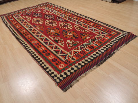 Kilim Red Flat Woven 57 X 108 Area Rug 100-109971 Image 3
