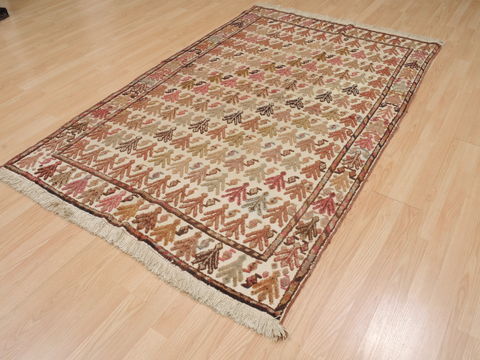 Kilim Beige Hand Knotted 46 X 73 Area Rug 100-109976 Image 4