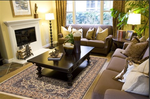 Nain Beige Hand Knotted 68 X 103 Area Rug 100-11084 Image 2
