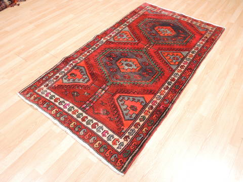 Mussel Red Hand Knotted 33 X 60 Area Rug 100-11239 Image 3