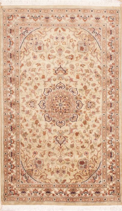 Pak-Persian Beige Hand Knotted 30 X 50 Area Rug 100-11347 Image 0