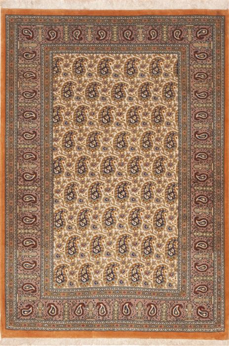 Qum Green Hand Knotted 32 X 47 Area Rug 100-11416 Image 0