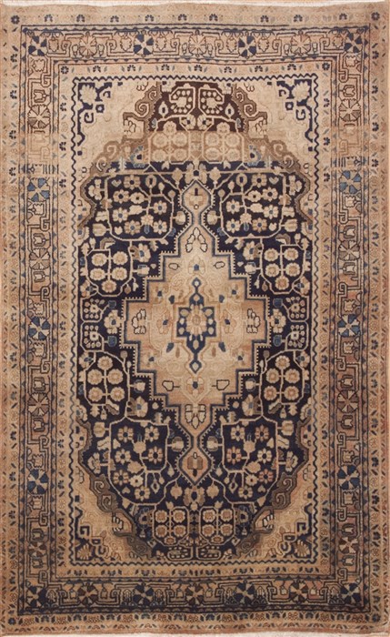 Mussel Beige Hand Knotted 43 X 71  Area Rug 100-11497 Image 0