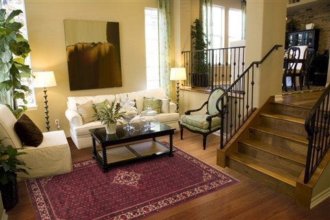 Hossein Abad Red Hand Knotted 67 X 911 Area Rug 100-11553 Image 3