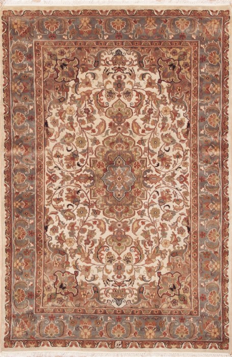 Pak-Persian Green Hand Knotted 40 X 62 Area Rug 100-11567 Image 0