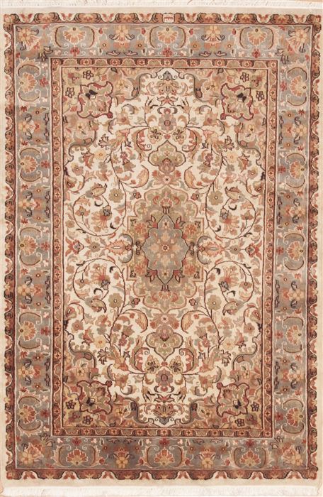 Pak-Persian Green Hand Knotted 40 X 60 Area Rug 100-11568 Image 0