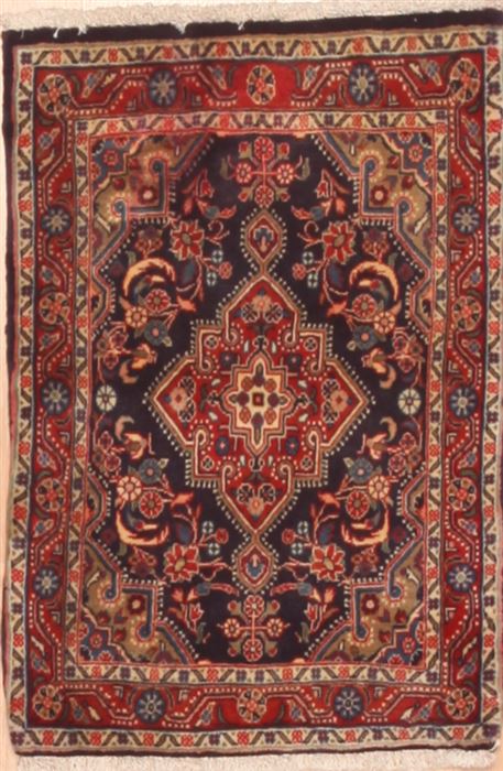 Hamedan Red Hand Knotted 21 X 31  Area Rug 100-11614 Image 0