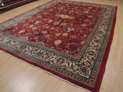 Sarouk Red Hand Knotted 98 X 135 Area Rug 100-11831 Image 5