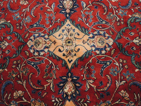 Sarouk Red Hand Knotted 98 X 135 Area Rug 100-11831 Image 12
