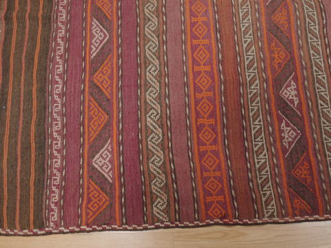 Kilim Red Flat Woven 61 X 111 Area Rug 100-110039 Image 6