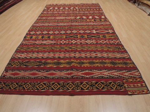 Kilim Red Flat Woven 511 X 1111 Area Rug 100-110042 Image 1