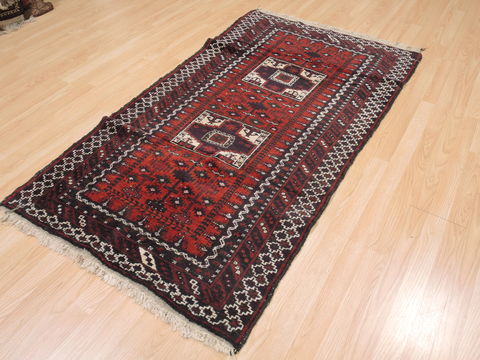 Baluch Red Hand Knotted 33 X 61 Area Rug 100-110103 Image 6