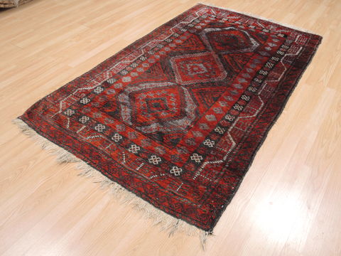 Baluch Red Hand Knotted 41 X 66 Area Rug 100-110141 Image 2