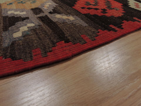 Kilim Red Hand Knotted 75 X 110 Area Rug 100-110210 Image 10