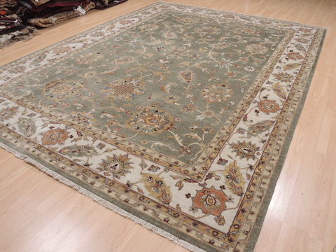 Kashan Green Hand Knotted 90 X 122 Area Rug 100-110243 Image 2
