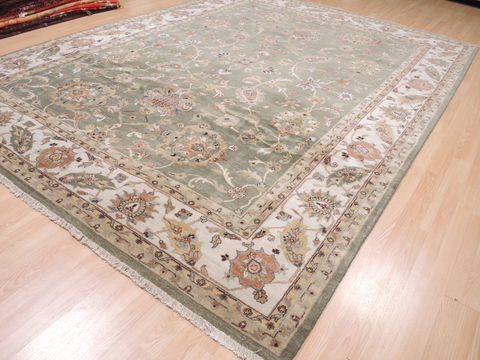 Kashan Green Hand Knotted 90 X 122 Area Rug 100-110243 Image 6