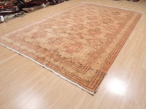 Kayseri Beige Hand Knotted 79 X 121 Area Rug 100-110251 Image 2