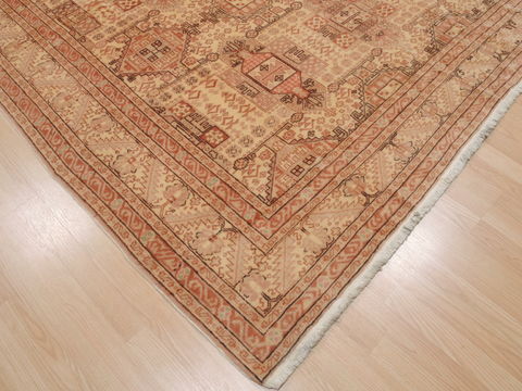 Kayseri Beige Hand Knotted 79 X 121 Area Rug 100-110251 Image 5