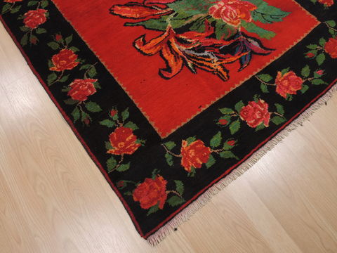 Karabakh Red Hand Knotted 41 X 91 Area Rug 100-110287 Image 4