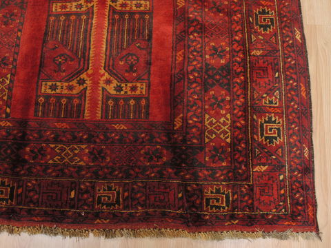 Khan Mohammadi Red Hand Knotted 91 X 1010 Area Rug 100-110293 Image 7