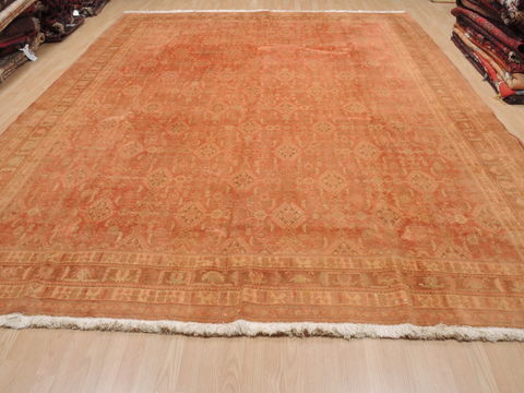 Khan Mohammadi Beige Hand Knotted 100 X 131 Area Rug 100-110296 Image 1