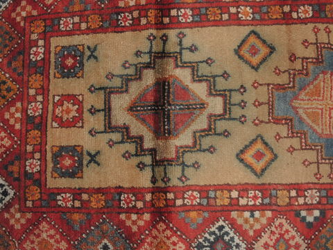 Baluch Beige Hand Knotted 31 X 55 Area Rug 100-110327 Image 6
