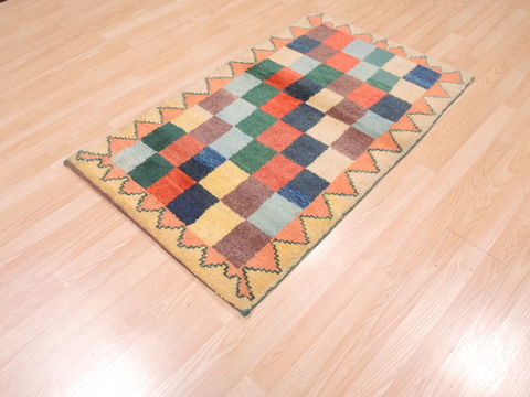 Gabbeh Beige Hand Knotted 28 X 45 Area Rug 100-110334 Image 6
