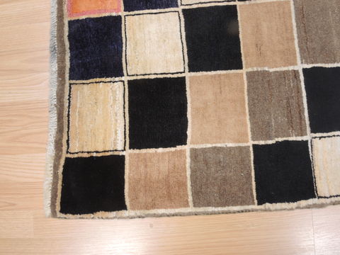 Gabbeh Multicolor Hand Knotted 22 X 40 Area Rug 100-110344 Image 5