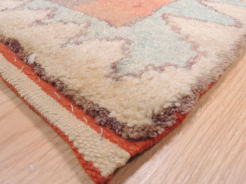 Gabbeh Multicolor Hand Knotted 27 X 44 Area Rug 100-110353 Image 5